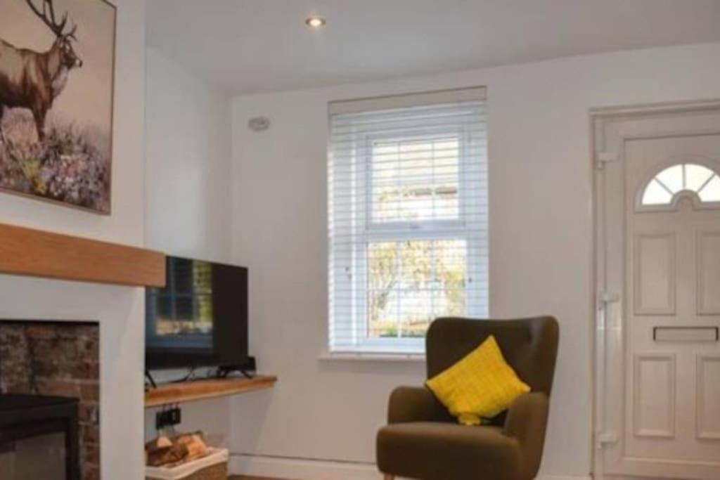 Beautiful Renovated Cottage In Mersham Ashford Kent エクステリア 写真